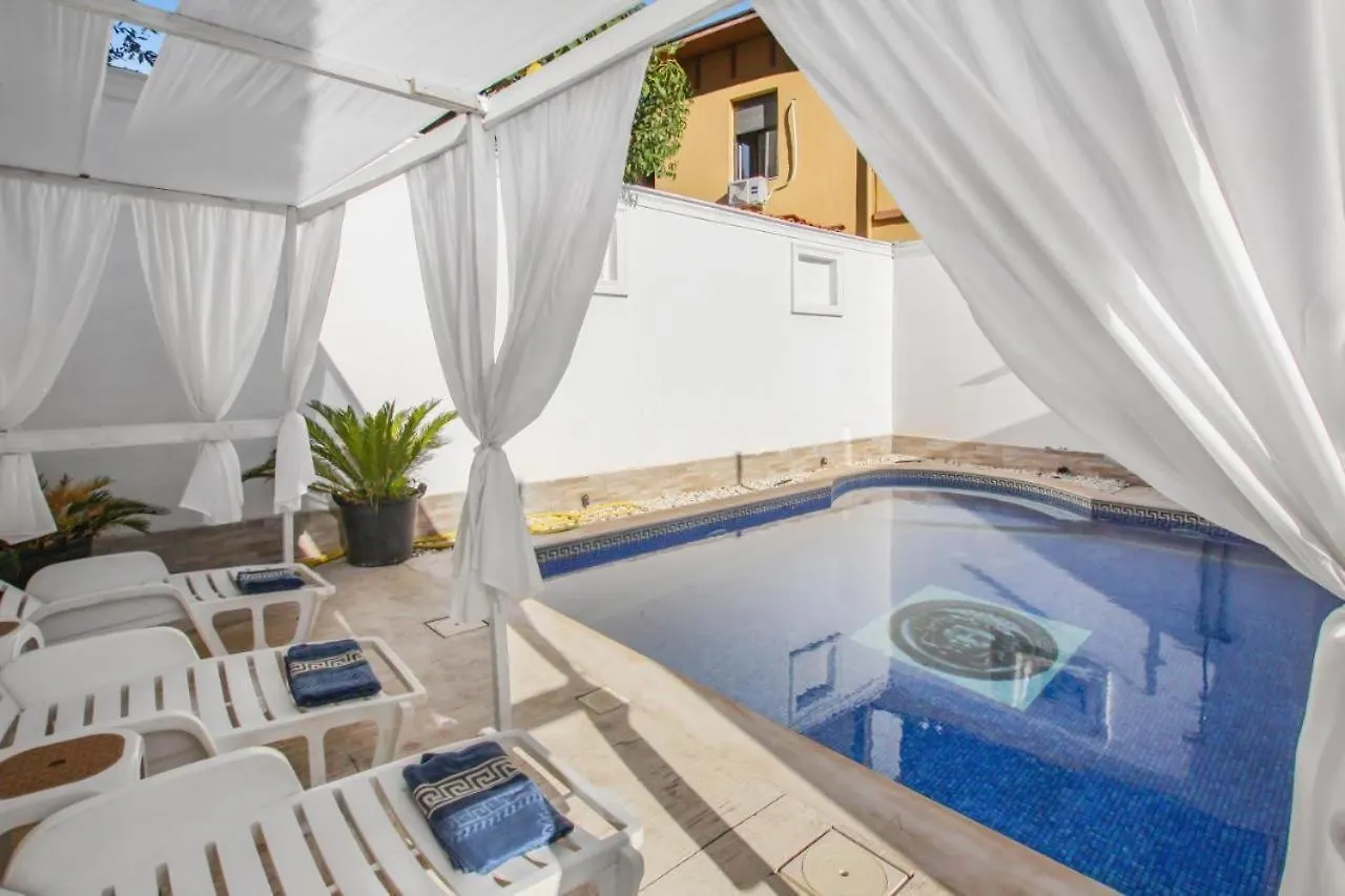 City Center Rooms & Pool Tirana Albania